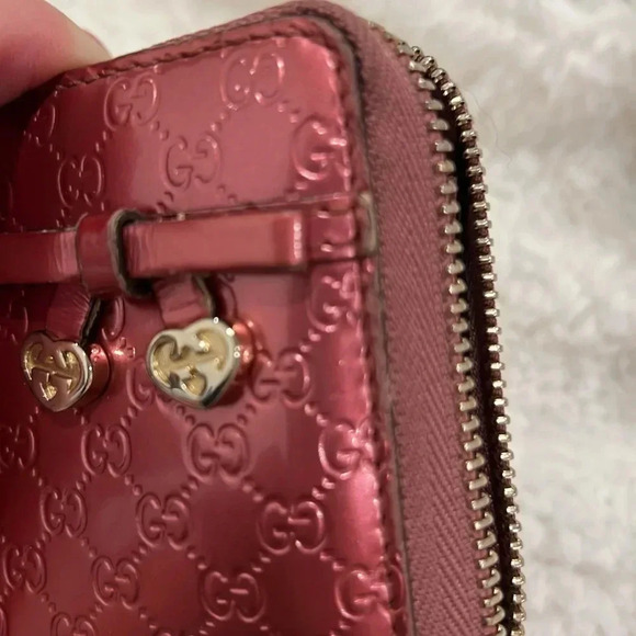 Gucci pink Micro Guccissima used wallet in great condition. Pink Metallic Patent - Picture 9 of 13